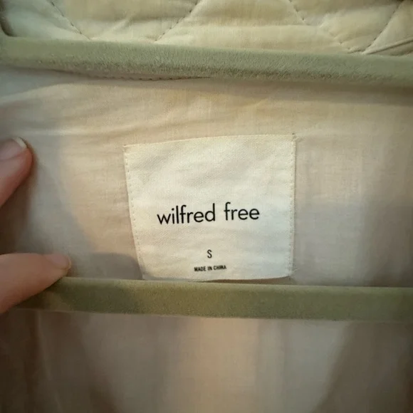 Wilfred Free Light Beige Shacket with Subtle Olive Trim - Picture 4 of 4